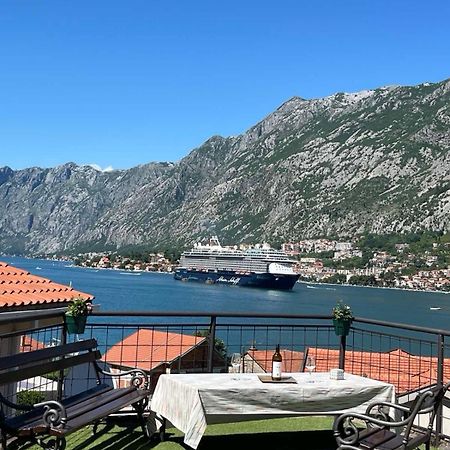 Asija Apartment Kotor Luaran gambar