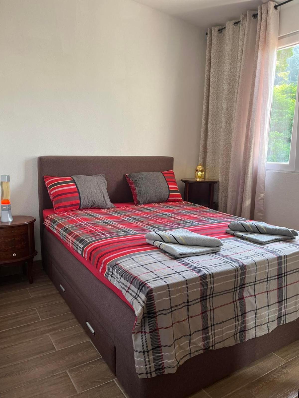 Asija Apartment Kotor Luaran gambar