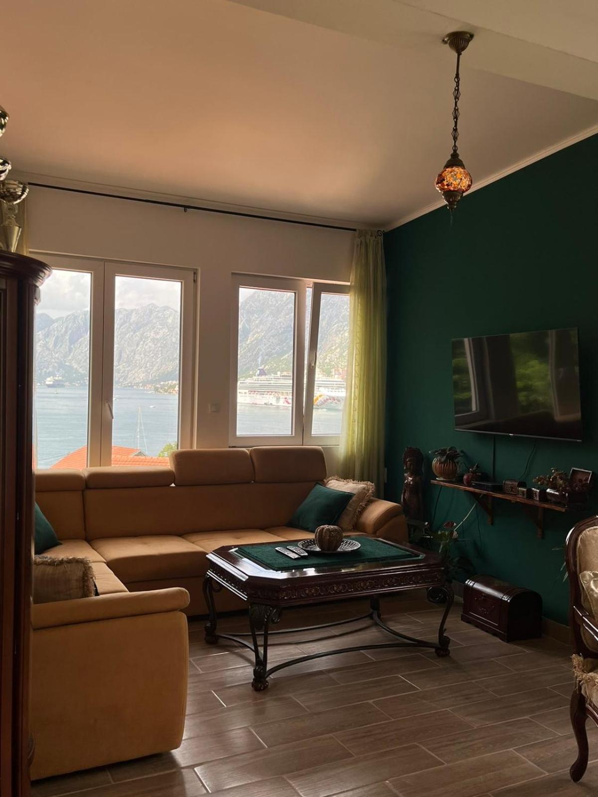 Asija Apartment Kotor Luaran gambar