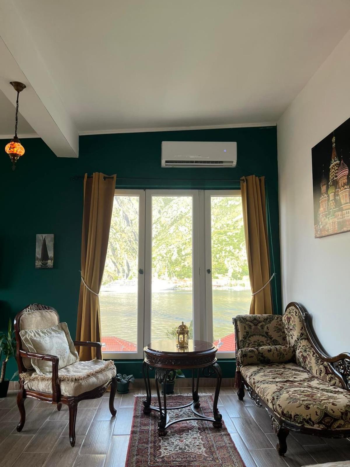 Asija Apartment Kotor Luaran gambar